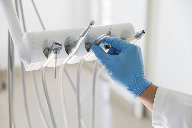 Professional Emergency Dentist technician working in Georgetown, KY